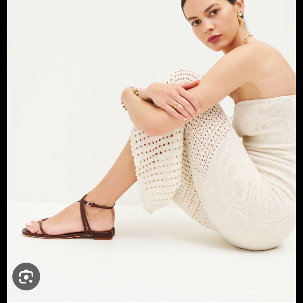 NWT Reformation Flat Brown Lauren Sandals